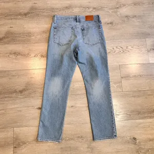 NWT J. Crew Slim Boyfriend Jeans Size 26 Light Wash Denim Womens‎ Casual thumbnail 2