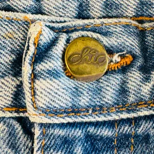 Chic Vintage High Rise Mom Jeans Made in USA Sz 26 Tapered Leg 90s‎ Denim thumbnail 11