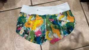 Lululemon Speed Up Shorts 2.5" thumbnail 3
