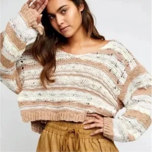 FREE‎ PEOPLE Lake Life Open Weave Crochet Oversized Boxy Fit Cropped Sweater M thumbnail 1