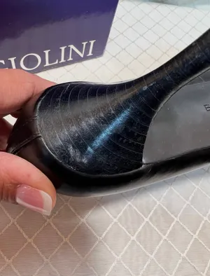 Enzo Angiolini “Eazinnon” black leather Pointed Toe Pumps size 7.5 thumbnail 8