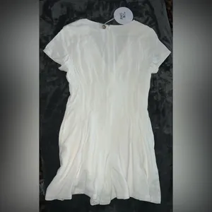 Princess Polly Adi Romper in White Size 2 New with tag thumbnail 8