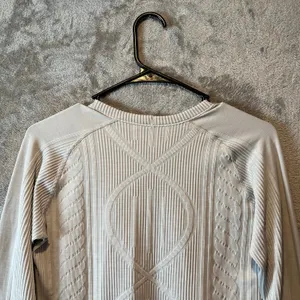 Lululemon Rest Less Pullover Heathered Silver Gray Long Sleeve Size 6‎ thumbnail 4