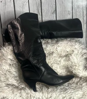 Bootalinos Black Leather Women’s Boots (Size 8.5) thumbnail 1