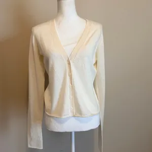 NWT Skims featherweight Cashmere cardigan women's size medium in egret ivory thumbnail 8
