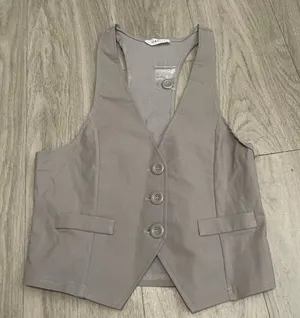 Gray Button thumbnail 1