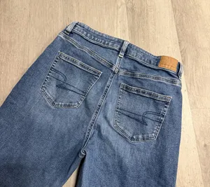 American Eagle Mom Jeans thumbnail 7