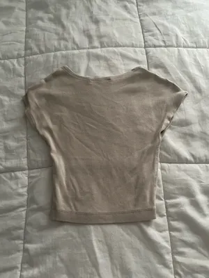 Zara Baby Tee Cropped Cream thumbnail 2
