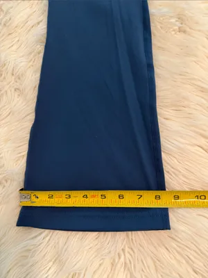 Tuckernuck Boot‑Cut Active Pants in Deep Blue size M inseam 28” waist 26” elast thumbnail 8