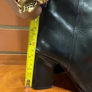Vero Cuoio Black Ankle Boots thumbnail 2