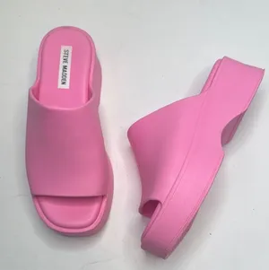 Steve Madden Pink Platform Slide Sandals Size 7 Chunky Comfort Slides thumbnail 1