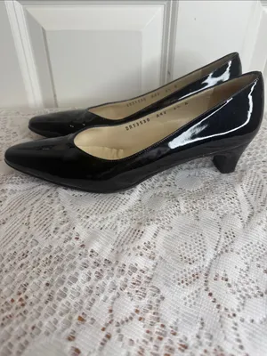 Salvatore Ferragamo Black Patent Leather kitten Heel heels pumps thumbnail 4