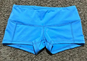 Fleo shorts thumbnail 1