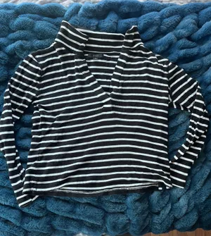 J.Crew Top Women’s Long Sleeve thumbnail 1