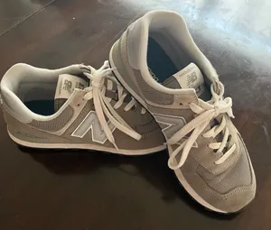 Gray New Balance thumbnail 1