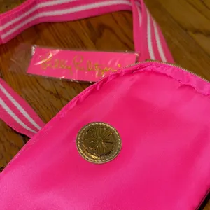 NWT Lilly Pulitzer Jeanie Belt bag Roxie pink fuchsia Barbie sold out blogger thumbnail 3