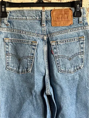 Vintage Levi's Women's jeans size 3M thumbnail 4