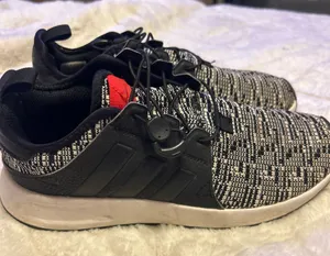 Women’s Adidas size 5.5 thumbnail 1