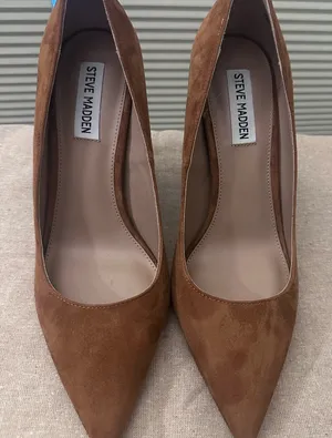 Steve Madden Tan Suede Heels very gently worn twice! thumbnail 1