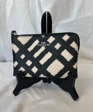 Coach New York Corner Zip Black and White Wristlet EUC thumbnail 1
