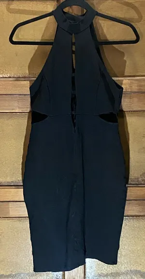 Solemio Elegant Black Backless Dress thumbnail 1