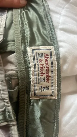 Abercrombie & fitch low rise camo pants thumbnail 2