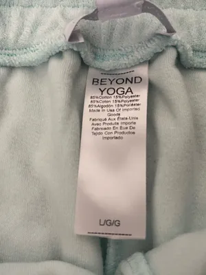 Women’s Beyond Yoga Tropez Terrycloth Pullover Shorts Set Loungewear Size L thumbnail 9