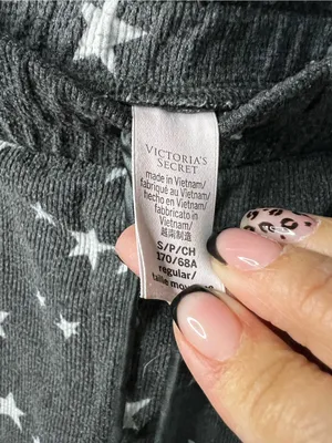 Victoria’s Secret Gray Waffle Knit Star Print Lounge Joggers thumbnail 6