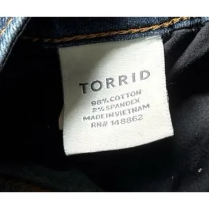 Torrid women's Blue Distressed 3" Jean Shorts Size 18‎ thumbnail 6