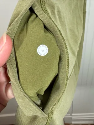 Lululemon Softstreme in Action Dress Green Sheath Dress size‎ 6 thumbnail 3
