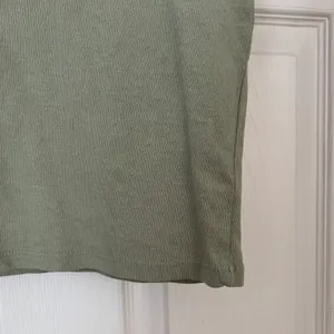 NWT John Galt Light Sage Green Short Sleeve T-Shirt Shirt thumbnail 4