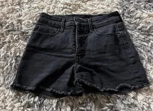 Old Navy Slim Pocket Button Up Black Shorts thumbnail 1