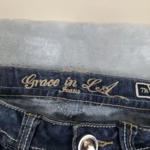 Grace in LA Womens Size 7M Easy Fit Denim Jeans BLue Size 7M Embroidered Jeweled thumbnail 6