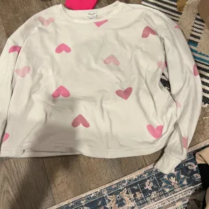 Splendid medium heart‎ sweater thumbnail 3