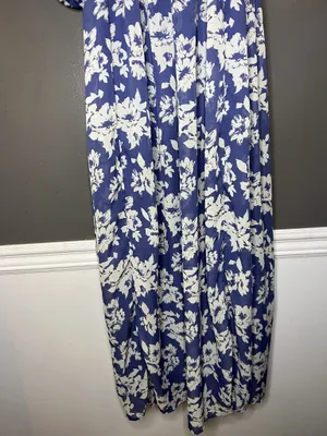 Wallflower Dress Womens Large Blue Floral Square Neck Smocked Maxi Sundress thumbnail 3