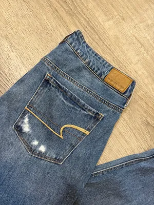 •American Eagle• Distressed Tomgirl Jeans thumbnail 10