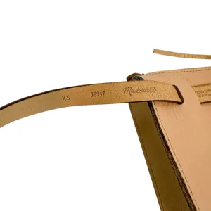 Madewell The Simple Pouch‎ Belt Bag in Linen Cream Leather thumbnail 10