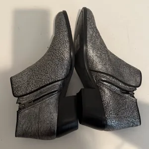 Sam Edelman Petty Ankle Boots Chelsea Bootie Zip Metallic Silver Leather 8.5 thumbnail 6