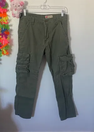 Wrangler Cargos 30x30 thumbnail 1