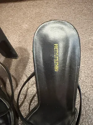 Pretty Little Thing Black Heels Size 6 thumbnail 2