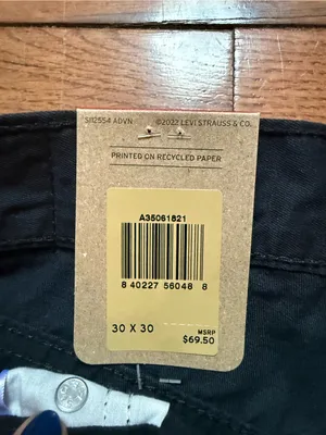 Levi's High Waisted Black Cotton Mom Jeans NWT Size 30x30 (10) Tapered Leg Denim thumbnail 8