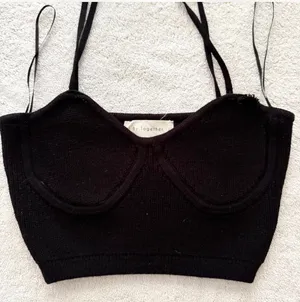 Boutique Top thumbnail 1