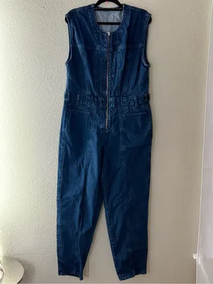 Universal Threads Tailored Denim Zip Front Sleeveless Jumpsuit Dark Wash Size 8 thumbnail 6