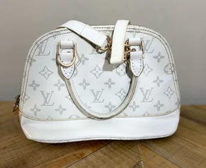 Crossbody bag White thumbnail 1