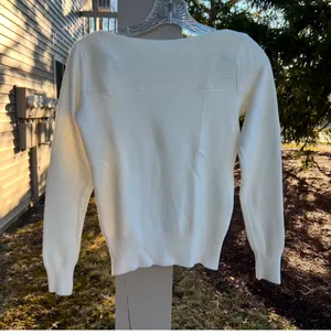 Women's White sweater for a casual, preppy look thumbnail 2