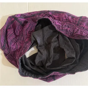 Fantastic Lululemon Hotty Hot Reversible Shorts Size 4 thumbnail 9