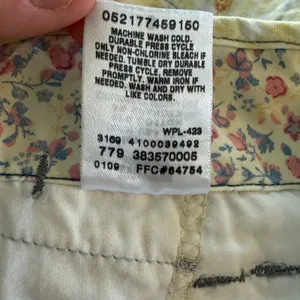 Levi's Women's Plaid Shorts 100% Cotton‎ Size 8 Yellow Plaid Vintage Y2K thumbnail 10