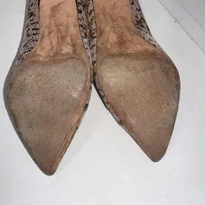 Michael‎ Kors Heels Snake Skin Leather 2" Kitten Heels MK Logo Chain Women's 8M thumbnail 15