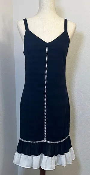 Endless rose Elegant Black and White Dress Size‎ Medium thumbnail 1