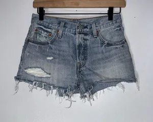 Levi's 501 Distressed Cut‎ Off Jean Shorts Size 24 thumbnail 1